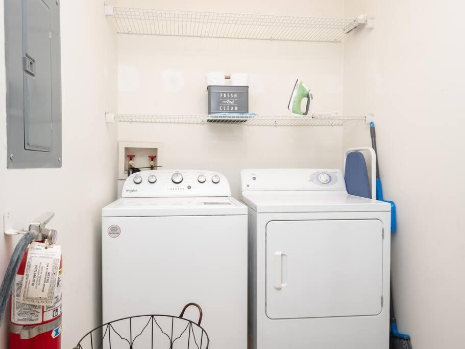 Spacious Condo Mins To Shands, University, & Downtown! Gainesville Extérieur photo